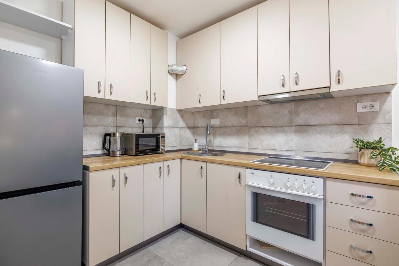 Sari City Center Apartment Nowy Sad Zewnętrze zdjęcie